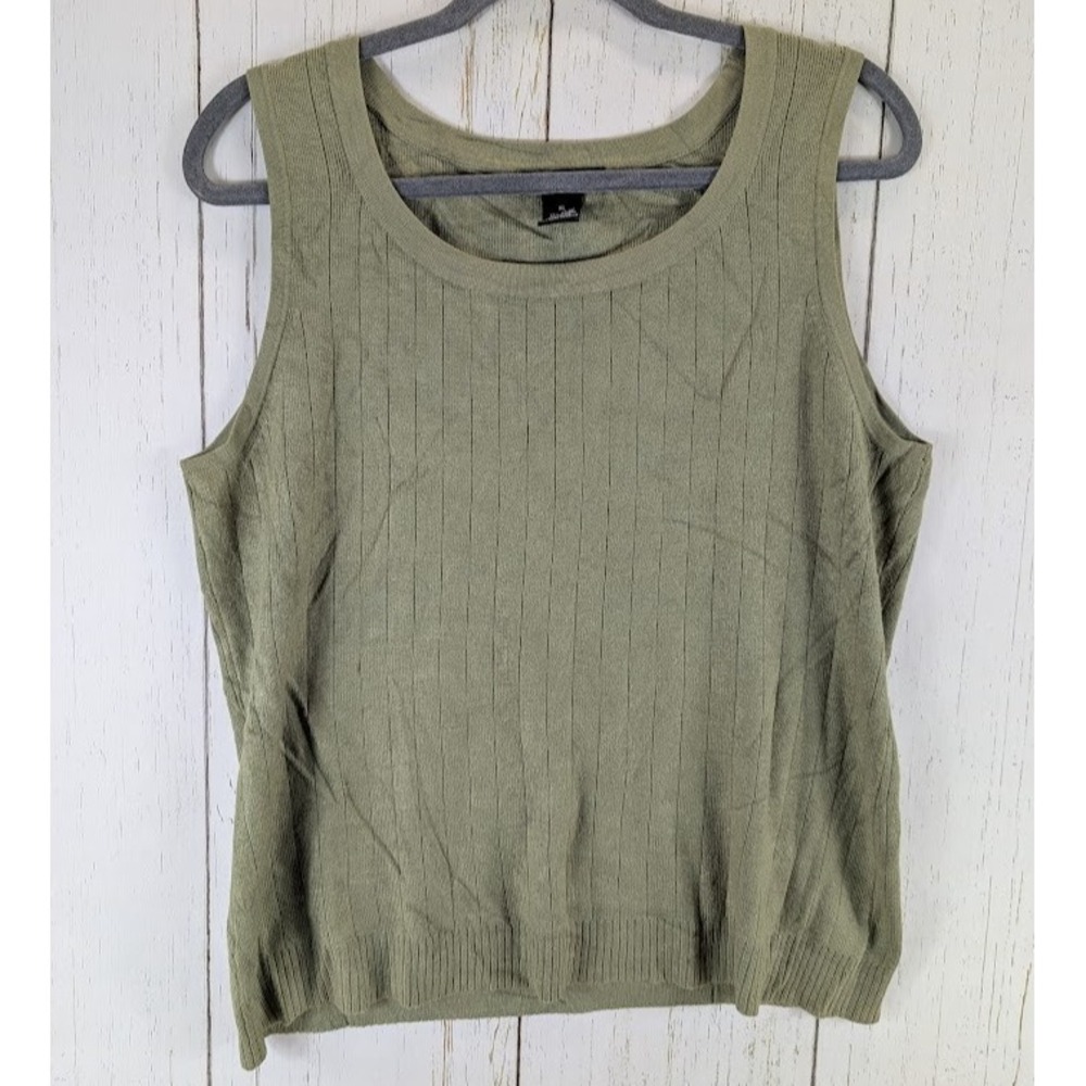 Linda Matthews Size XL Green Rayon Sleeveless‎ Knit Womens Tank Top